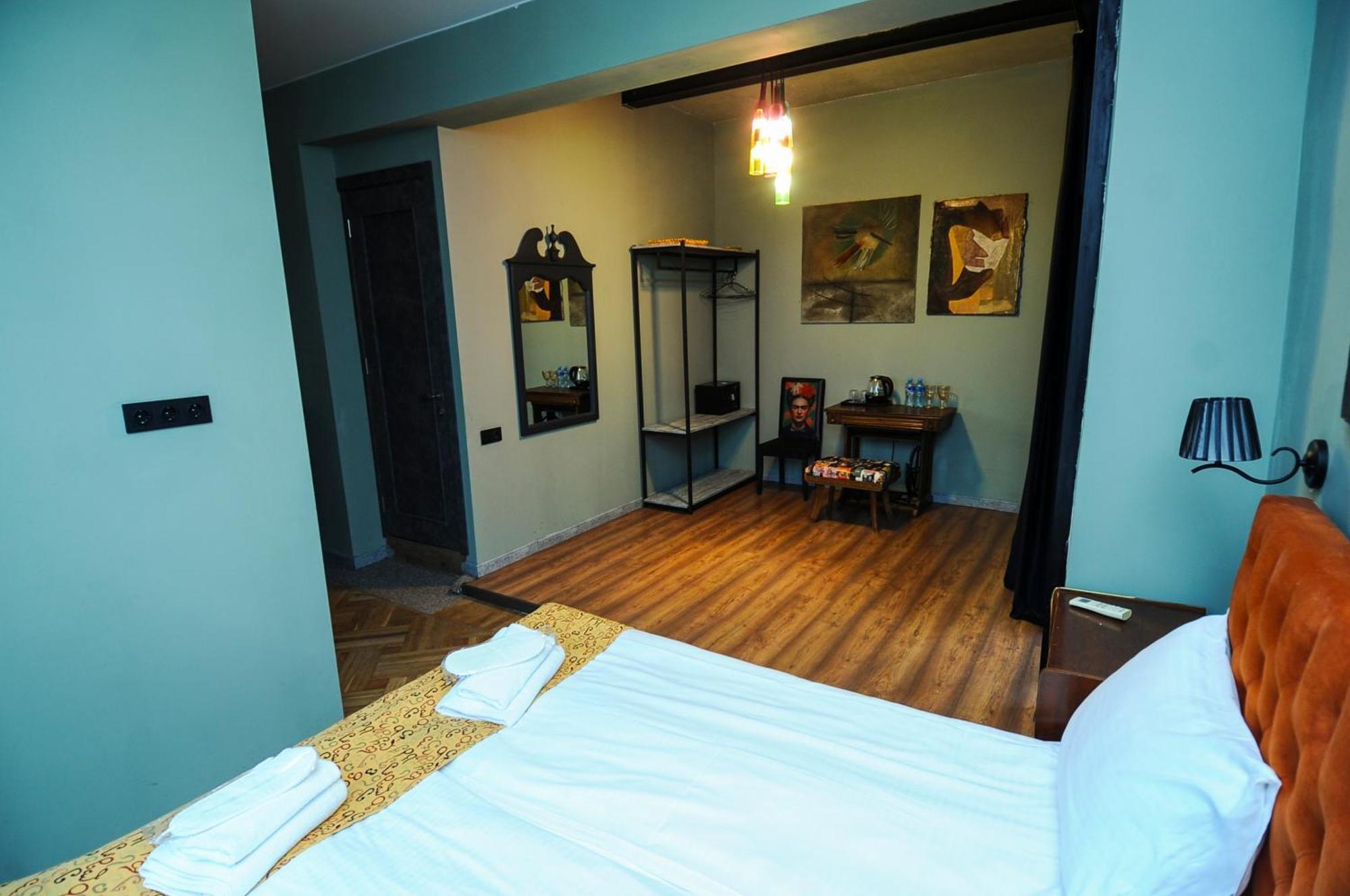 Art Hotel Home Тбилиси Экстерьер фото